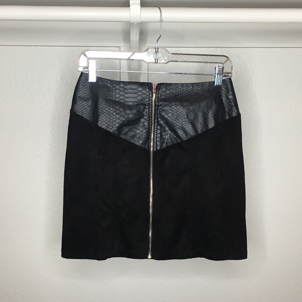 BOOHOO sexy faux leather & suede mini skirt, NWT